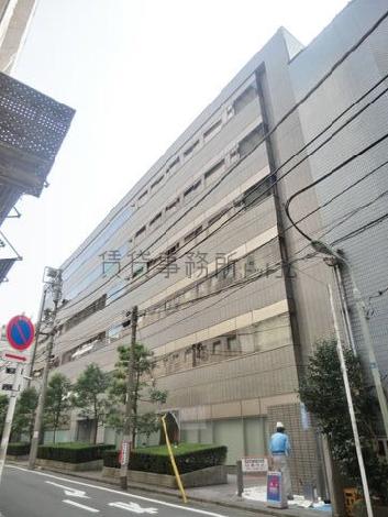 段差のないフラットな壁面で構成