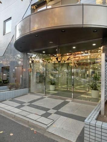 通り面に入り口