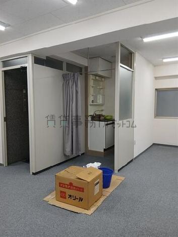 丸吉ビルの室内