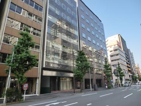 ビルが立ち並びます