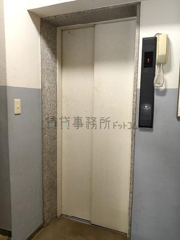 エレベーター