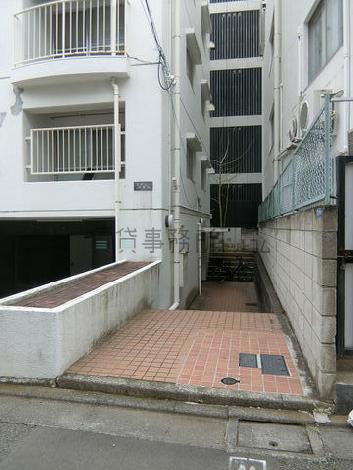 正面玄関