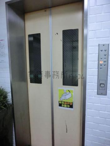 エレベーター