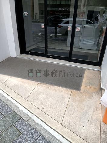 入口付近