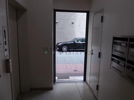 正面玄関