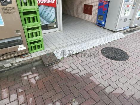 正面玄関