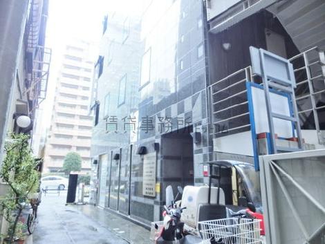 大きな通りへ連絡