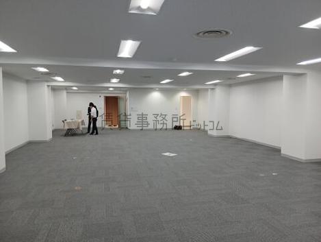 東日本橋EXビルの室内