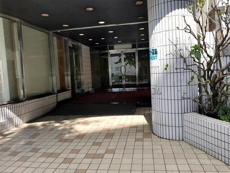 正面玄関