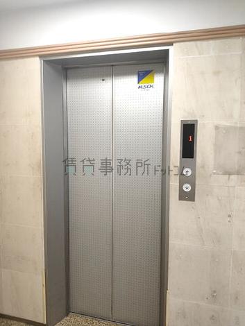 エレベーター