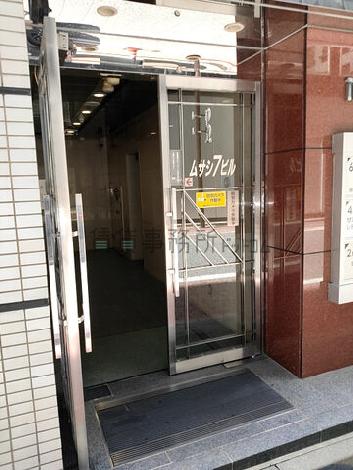 正面玄関