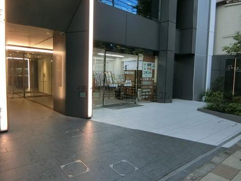 正面玄関