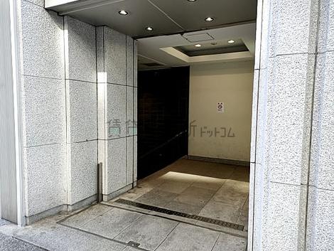 正面玄関