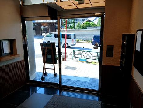 エントランス