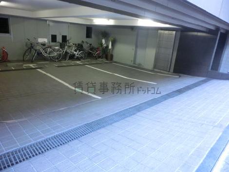 駐車場兼、駐輪場です