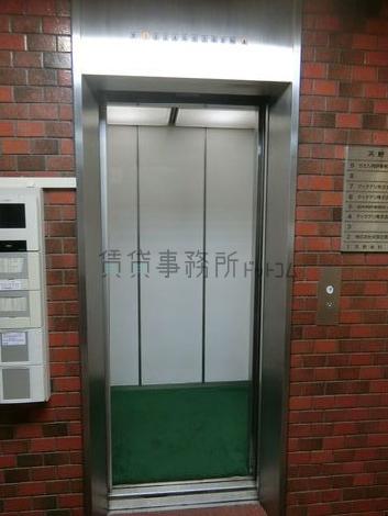 エレベーター