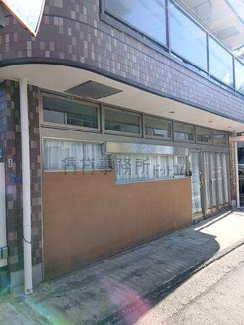 正面玄関