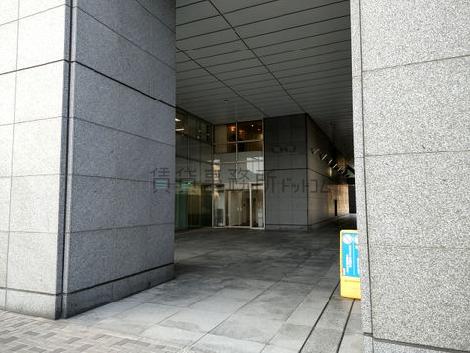 正面玄関