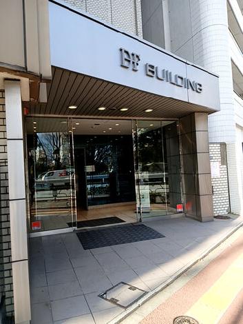 正面玄関