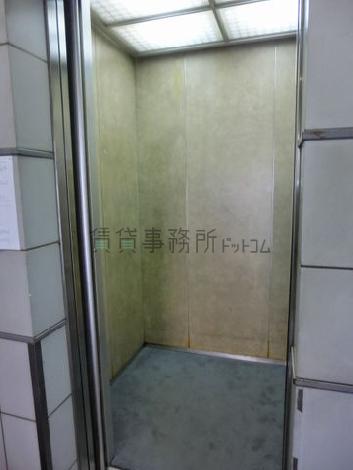 エレベーター