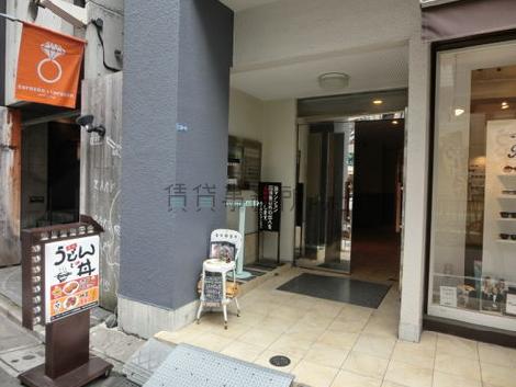正面玄関
