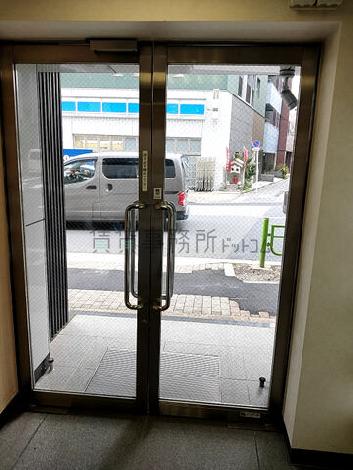 正面玄関