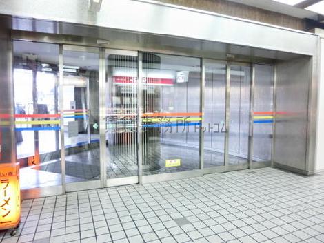 正面玄関