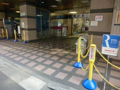 正面玄関