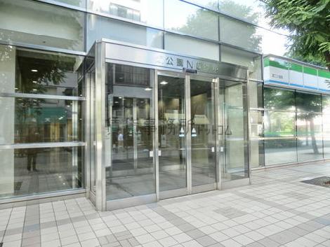 正面玄関