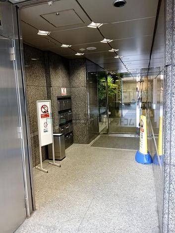 正面玄関