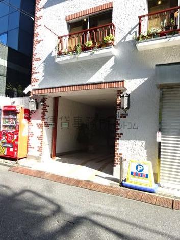 正面玄関