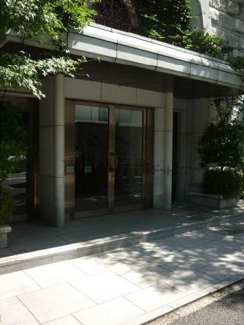 正面玄関