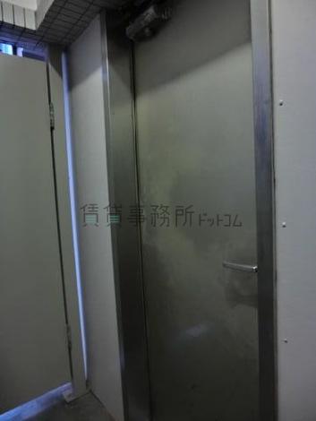 通用口です