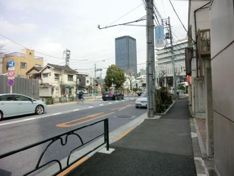 飯田橋駅方面