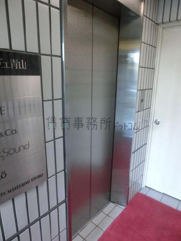 エレベーター