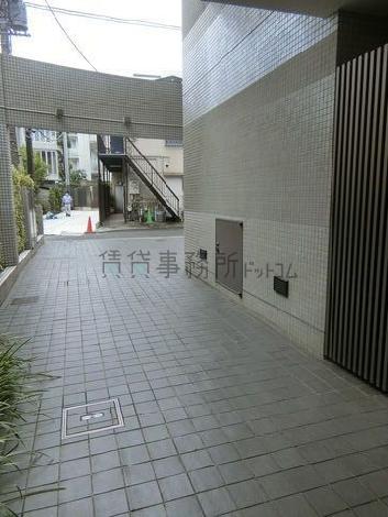 プラネットビルの室内