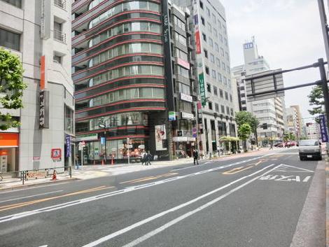 道幅の広い道路です