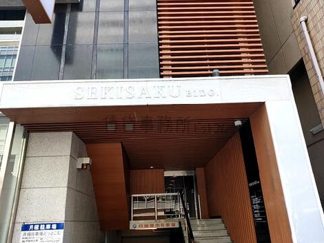 正面玄関