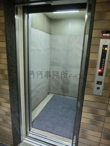エレベーター