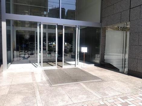 正面玄関
