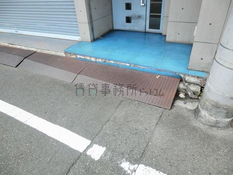 正面玄関