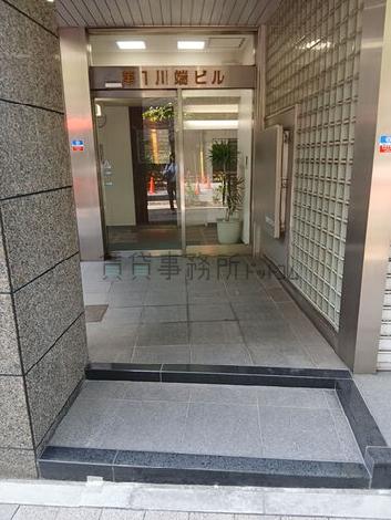 正面玄関