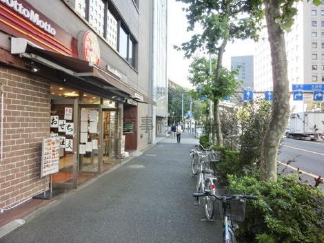 緑の多い歩道です