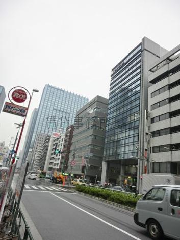 通りを一望出来ます