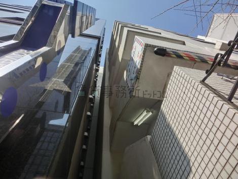 外階段側の外観です