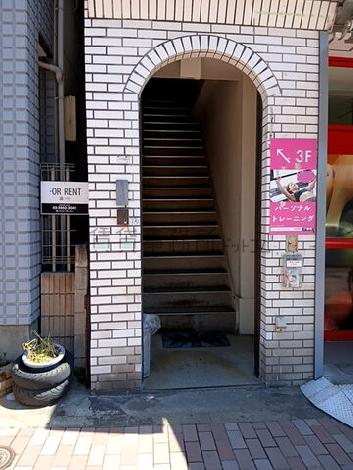 正面玄関