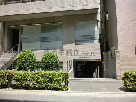 脇道側も出入通路があります