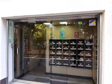 正面玄関