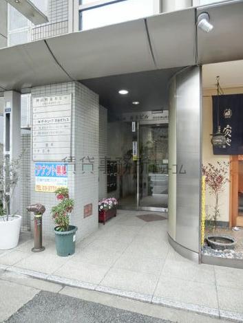 正面玄関