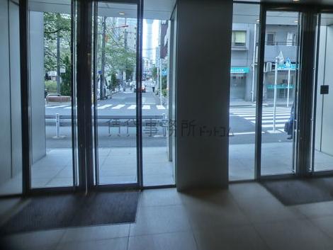 正面玄関